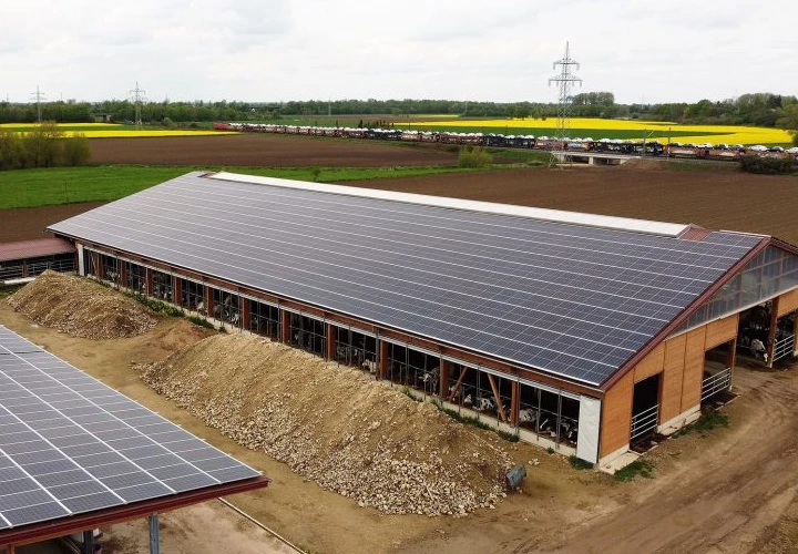 Photovoltaikanlage Stall Niedersachsen